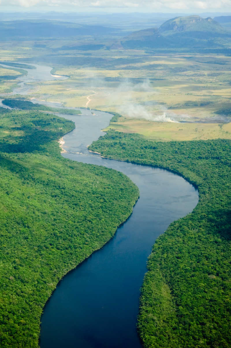 流入委内瑞拉地平线的河流