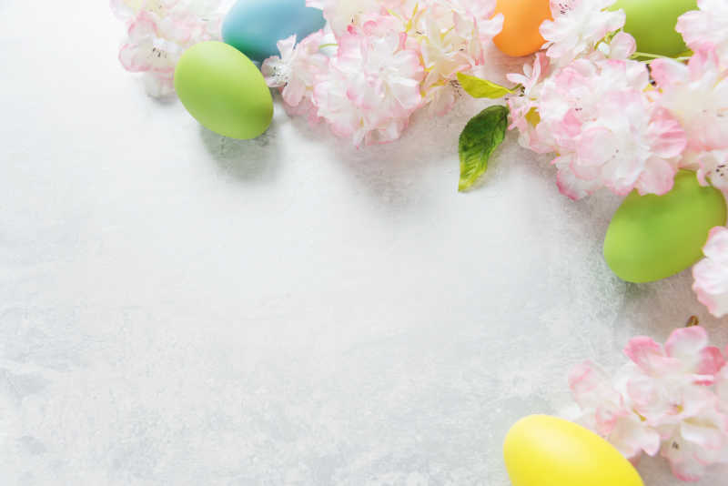 樱花花枝和复活节彩蛋