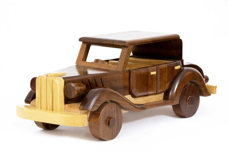 木制古董玩具车