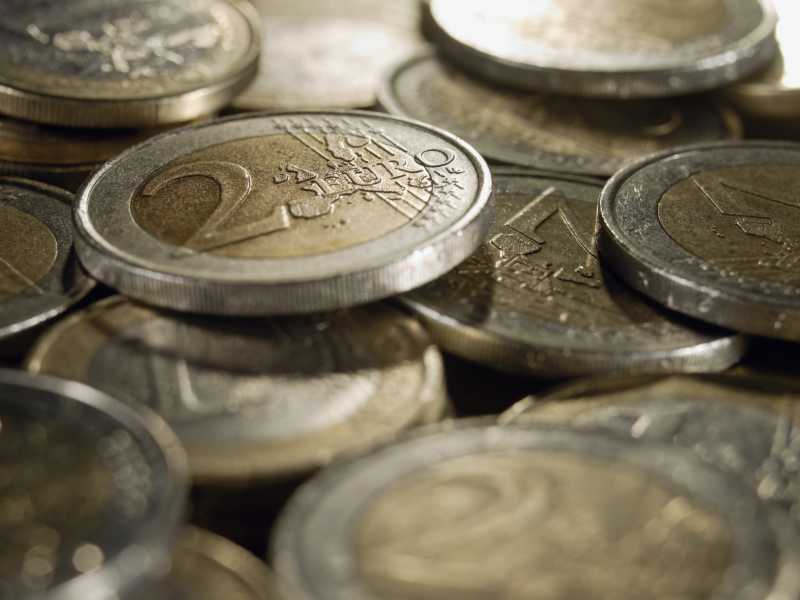 一堆老式欧元硬币