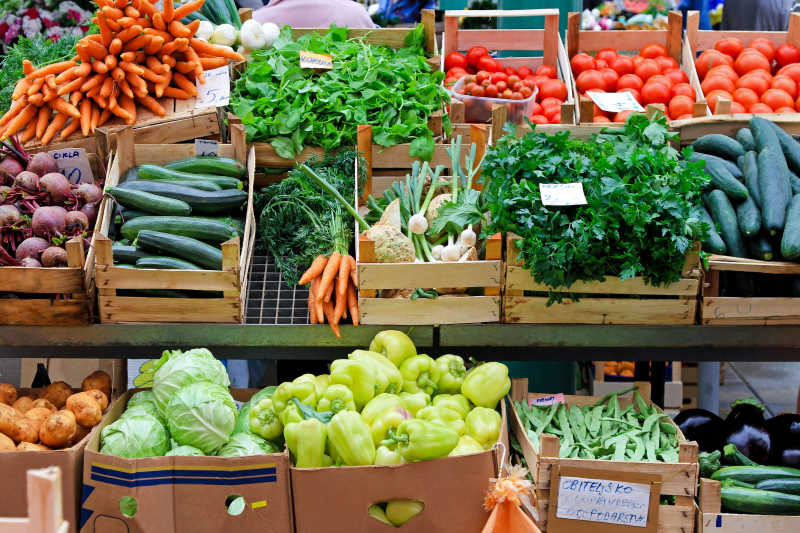 农贸市场的有机蔬菜