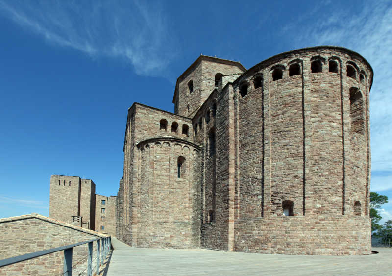 西班牙在卡多纳中世纪城堡