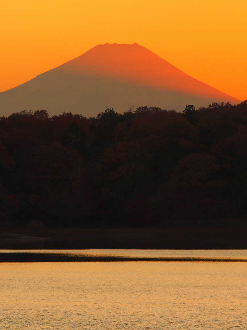 日落时分的富士山风景