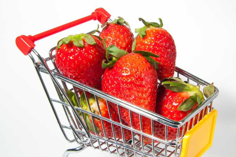 购物车里的草莓