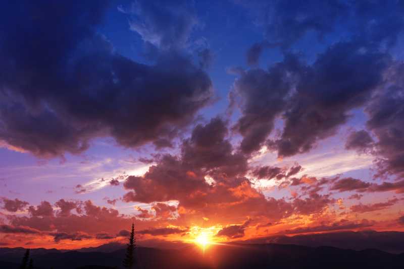 科罗拉山美丽的日落