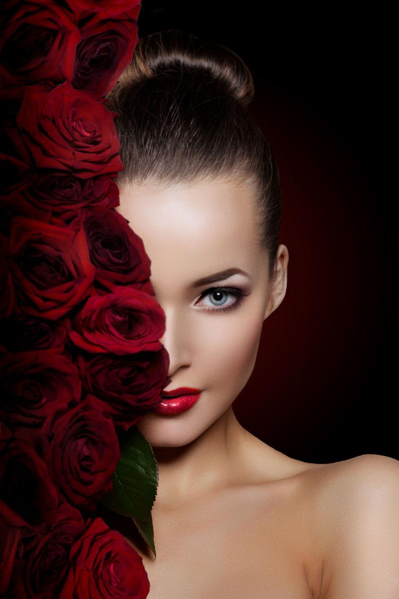 美丽模特女玫瑰在美发美容院化妆年轻年轻女孩