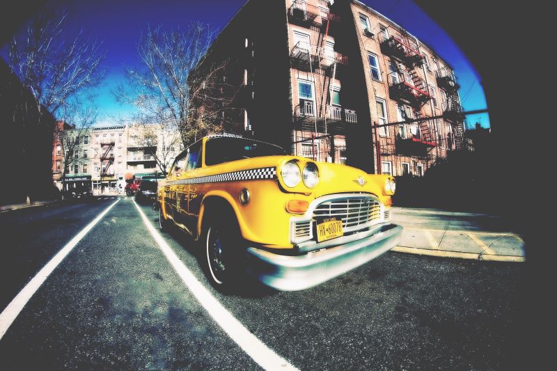 老式的黄色出租车