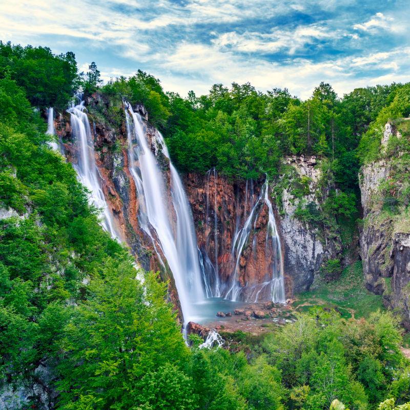 美丽的克罗地亚国家公园瀑布