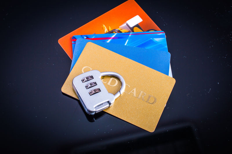 信用卡与密码锁