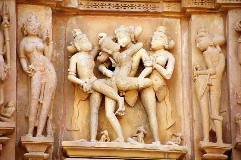 印度的喀喇穆陀寺庙雕塑