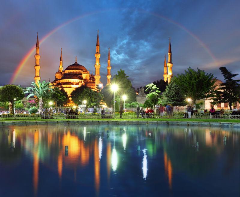 伊斯坦布尔彩虹