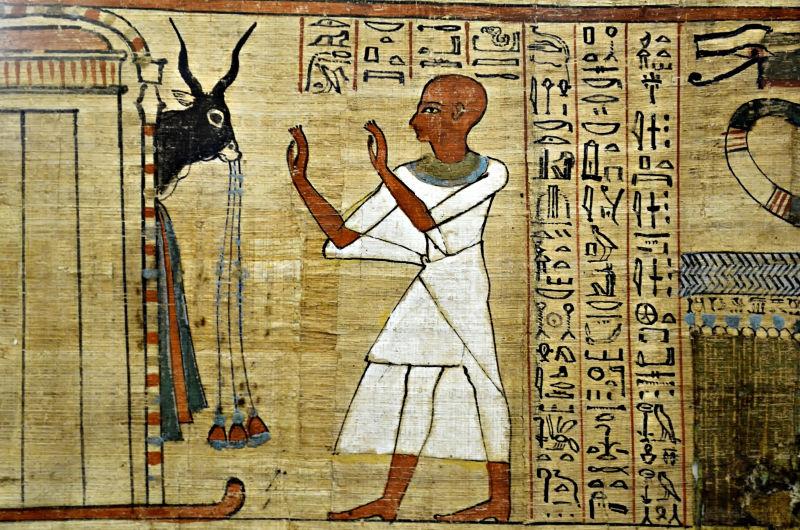 死亡之书的古埃及莎草纸的完美拷贝
