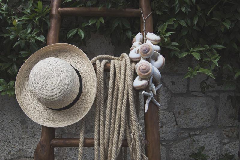 滨海乡村风光绳子帽子