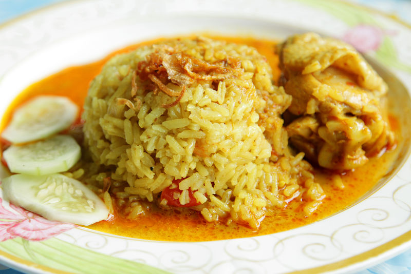 泰国的大米和鸡肉炒饭（Khao莫盖）
