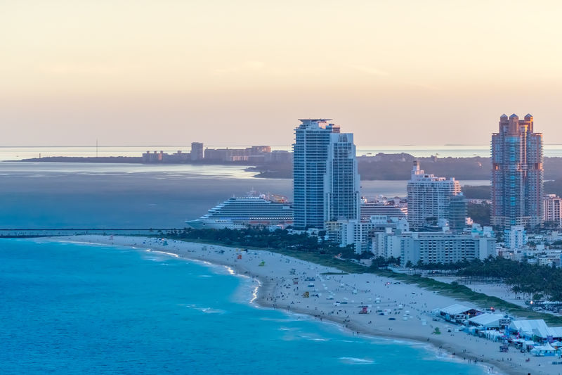 佛罗里达州迈阿密海岸线鸟瞰图