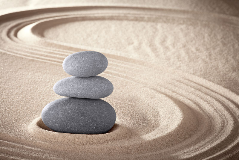 水疗治疗理念日本禅宗园林石涛佛教平衡和谐放松冥想健康背景和谐纯真石堆沙纹精神元素