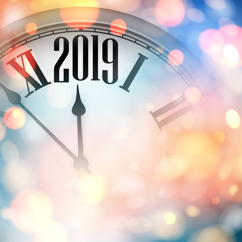 抽象闪亮的2019年新年贺卡与时钟-博基效应-矢量背景