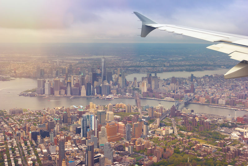 从飞机上拍摄的纽约市的精彩镜头