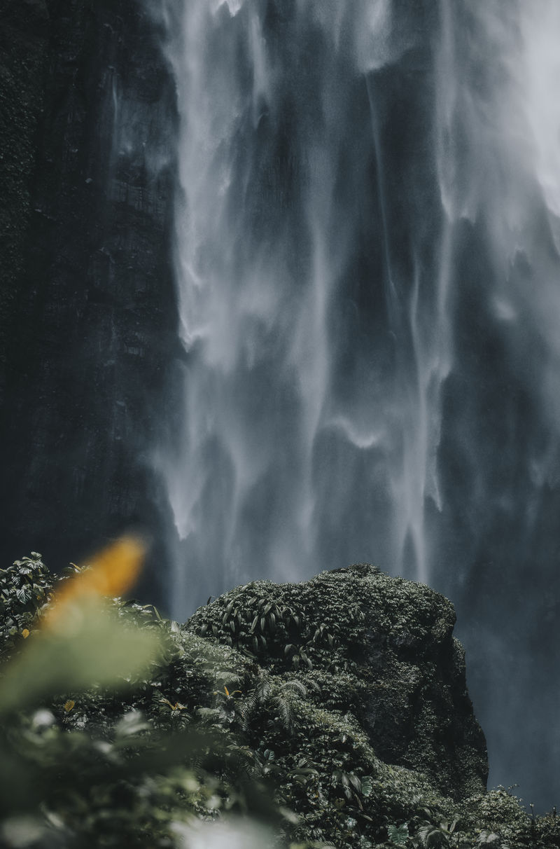 印度尼西亚爪哇瀑布景观