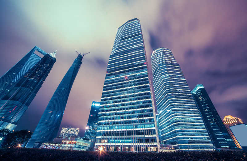 上海现代摩天大楼夜景