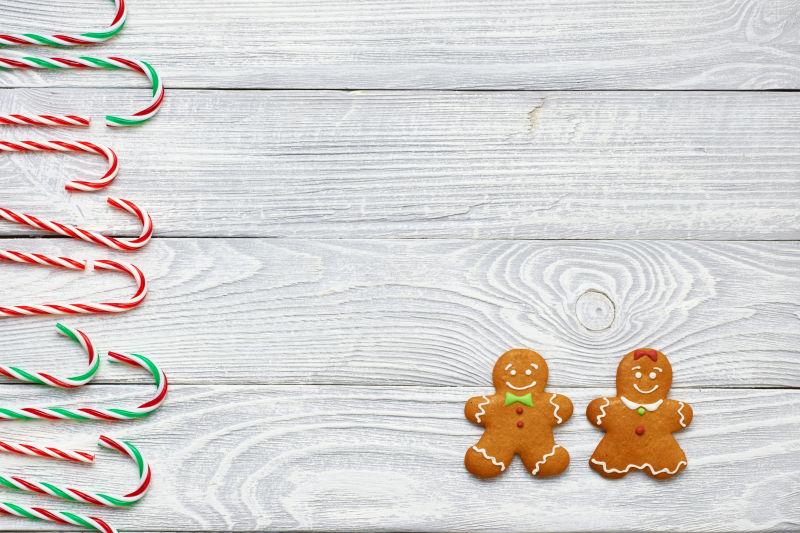 圣诞自制姜饼饼干及木制装饰